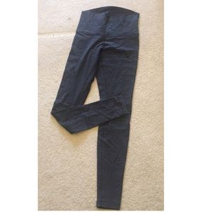 Lululemon gray yoga leggings- size 8